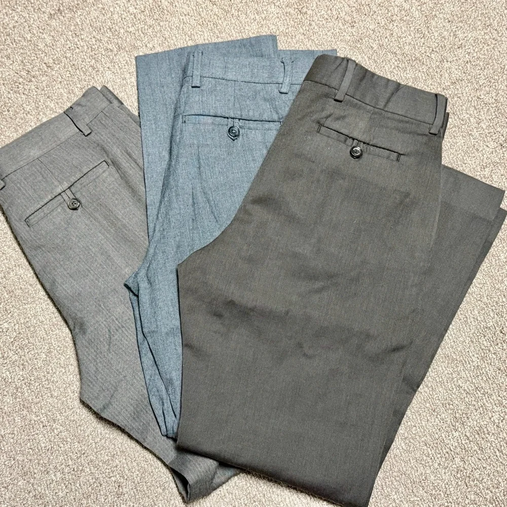 Bundle of 6 pairs of Banana Republic Men's Dress Pants - Blue, Gray, and Tan - Picture 5 of 13